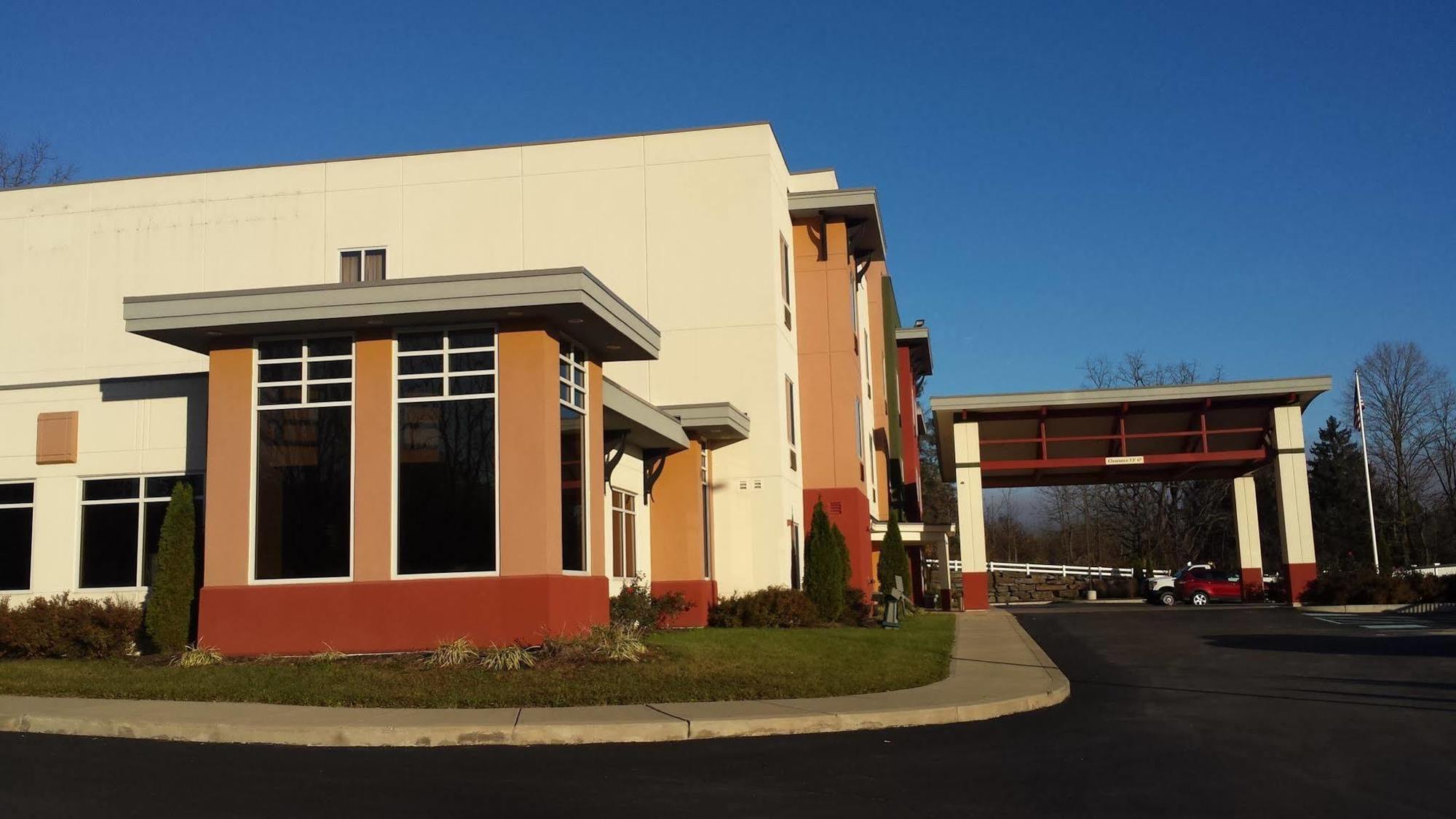 Paradise Inn & Suites Towanda Buitenkant foto